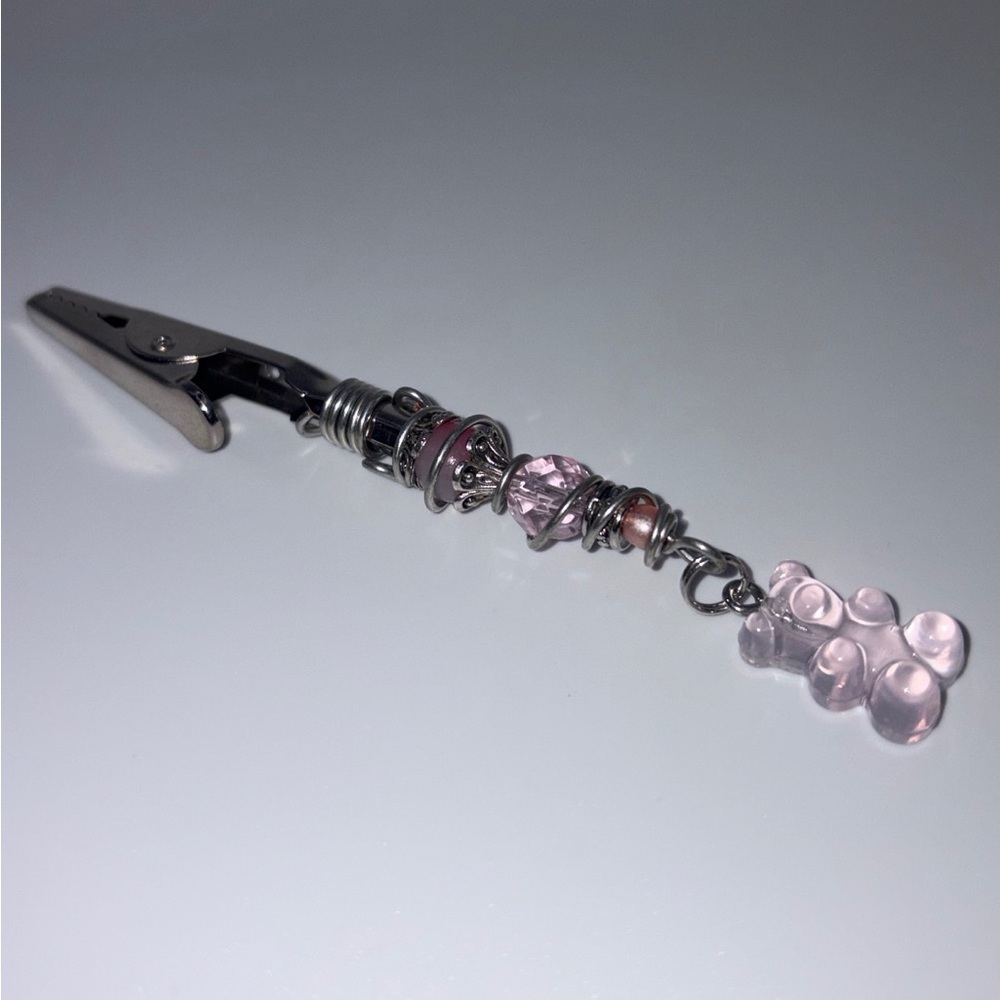 Silver & Pink Teddy Beaded Clip Holder